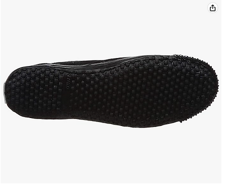Relaxo tennis school shoes / pt shoes black