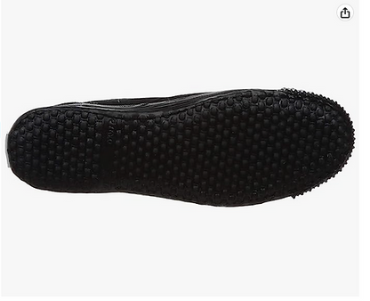 Relaxo tennis school shoes / pt shoes black