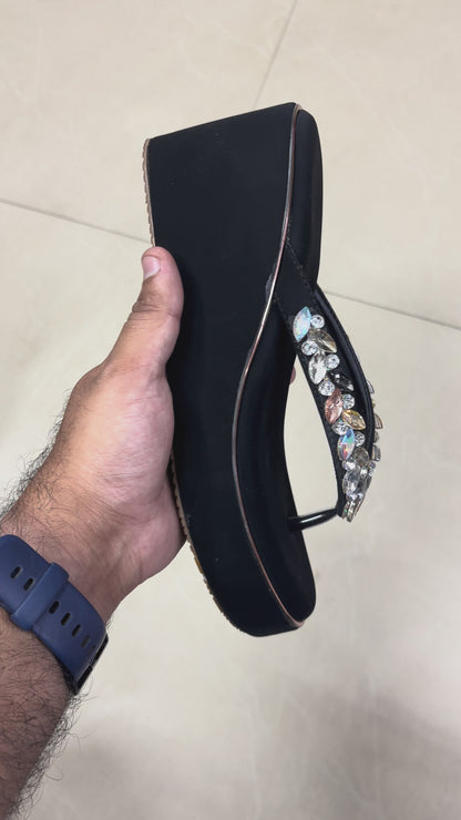 Wd 01 black v shape wedge heel sleeper with cushion comfort