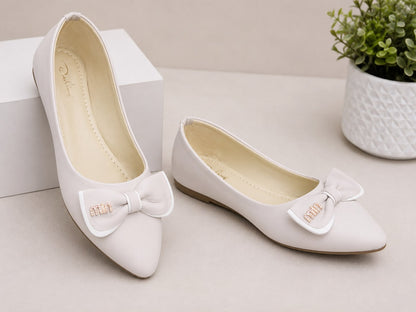 Women's Casual and official cream Pointed Toe Bellies with Stylish Bow